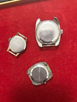 Lote 3 Relojes Antiguos (Dogma, Vostok, Osata)