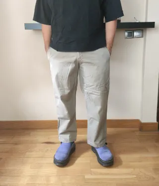 Pantalón chino ancho tobillero