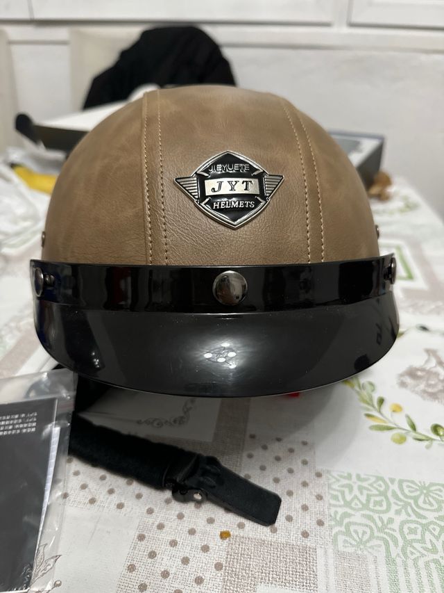 Casco Moto Cuero Marrón