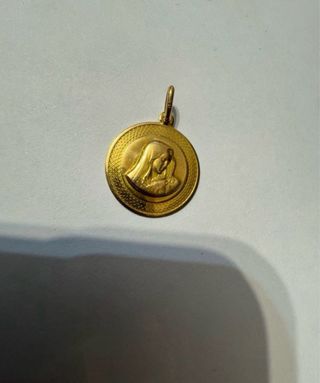 Ciondolo Madonna Oro 18k