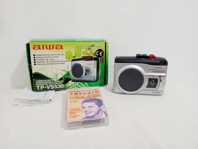 Grabadora Aiwa TP-VS530 con caja