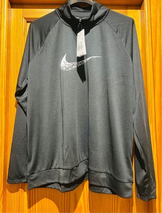 Camiseta elástica manga larga Runnig Nike.