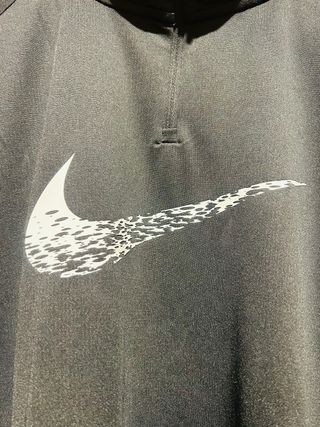 Camiseta elástica manga larga Runnig Nike.