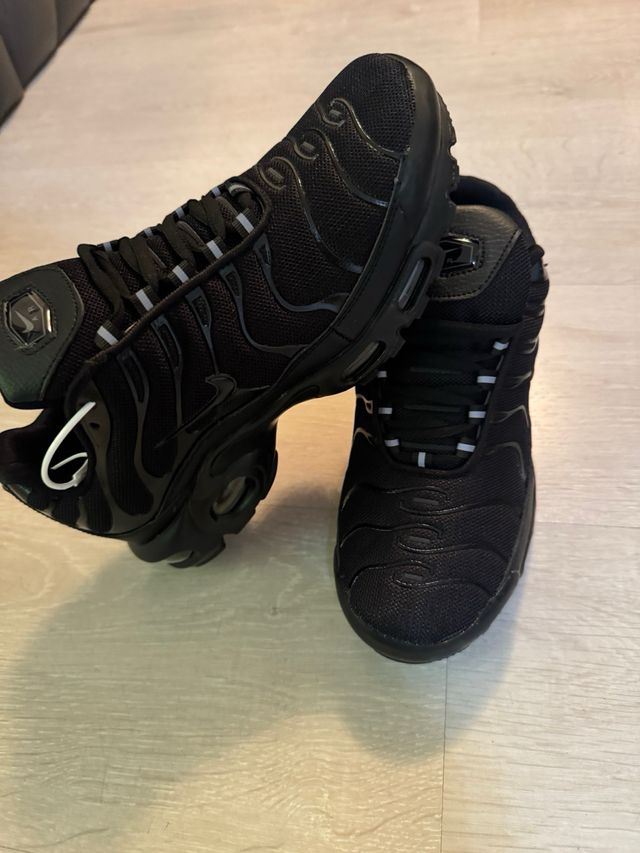 Zapatillas Negras Deportivas