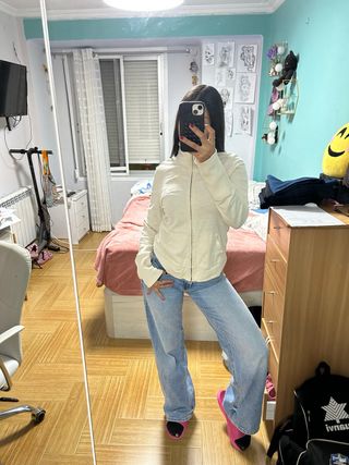 Chaqueta beige cremallera