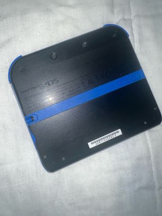 Nintendo 2DS Negra + New Super Mario Bros. 2