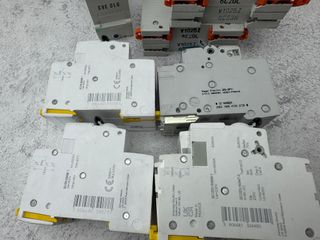 Lote Interruptores Magnetotérmicos Schneider