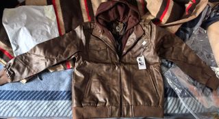 Cazadora de hombre marrón