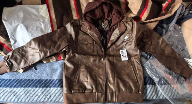 Cazadora de hombre marrón