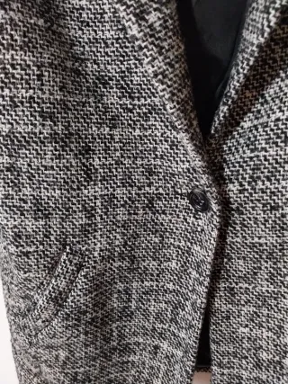 Abrigo Cache Cache negro y gris