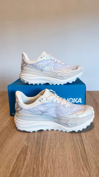 Hoka Bambas Montaña Gris/Blanco