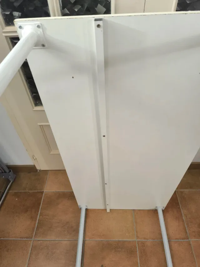 Mesa escritorio blanca 120x60 con patas metálicas