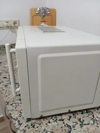 Microondas Nevir Blanco