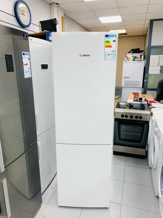 Nevera combi Bosch 1.85m con garantía