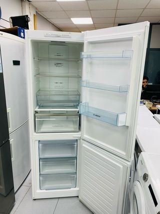 Nevera combi Bosch 1.85m con garantía