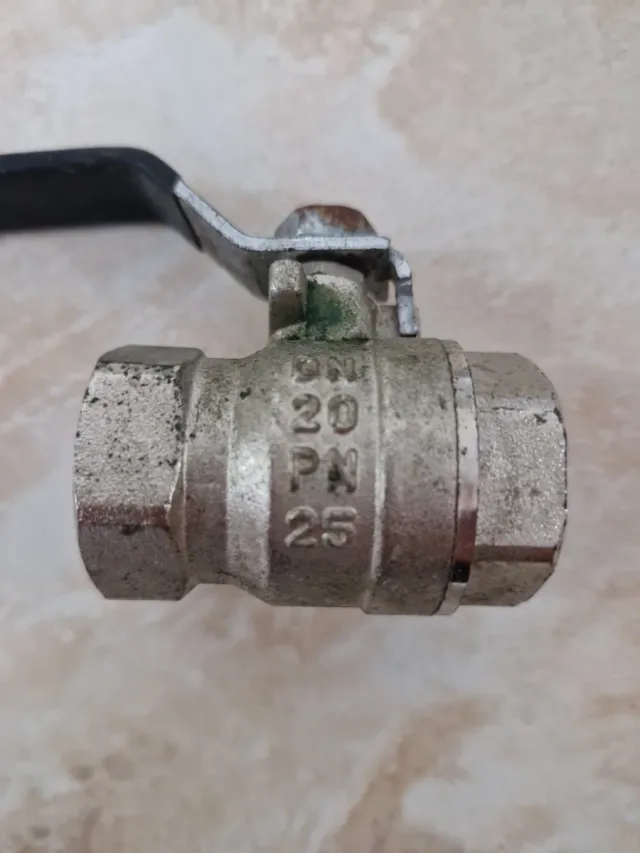 Llave de paso de agua