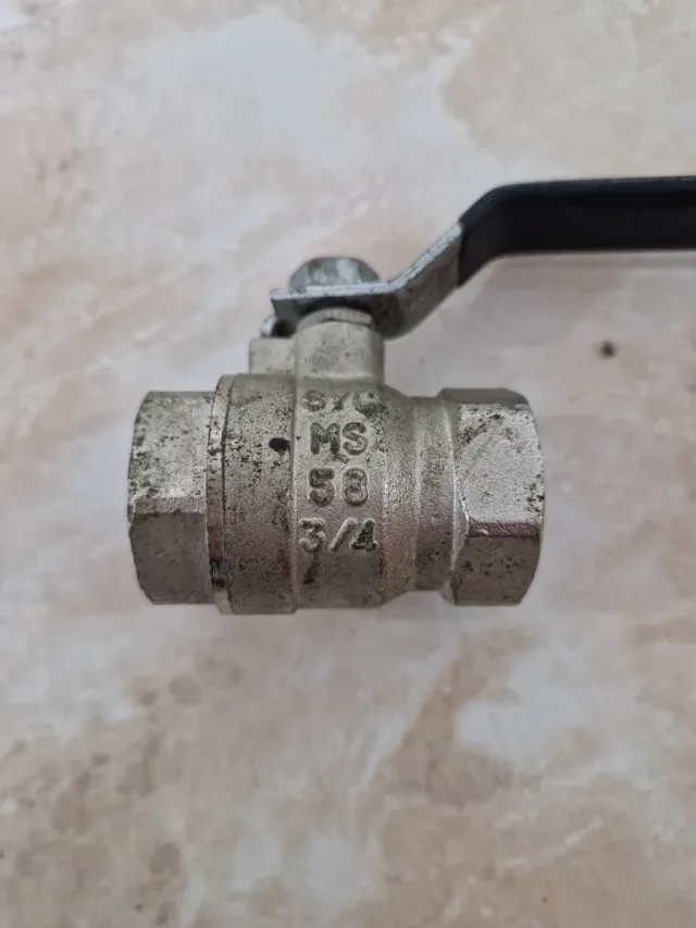 Llave de paso de agua