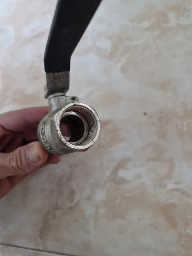 Llave de paso de agua