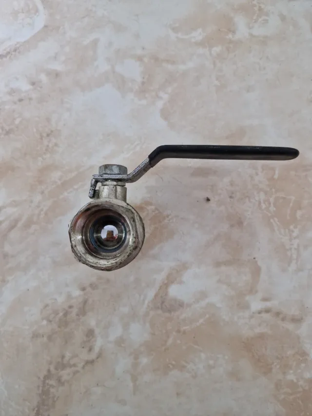 Llave de paso de agua