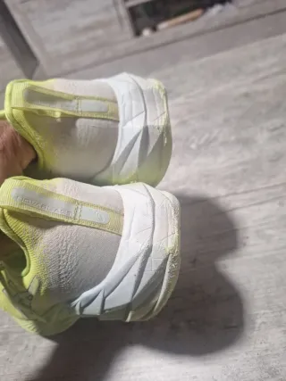 Zapatillas asics novablast 4