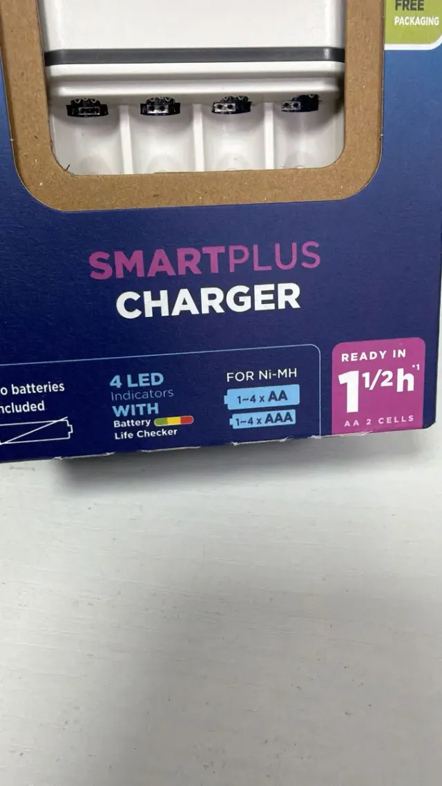 Cargador Panasonic eneloop SmartPlus BQ-CC55