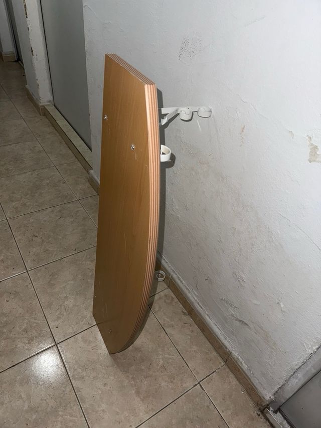 Estantería de madera