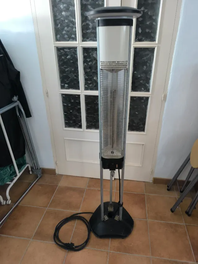 Estufa Calefactor CFG tower terraza/jardín exterio