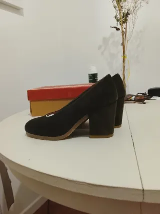 Zapatos de ante Pedro Miralles Talla 36.