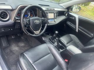 Toyota RAV4 2014