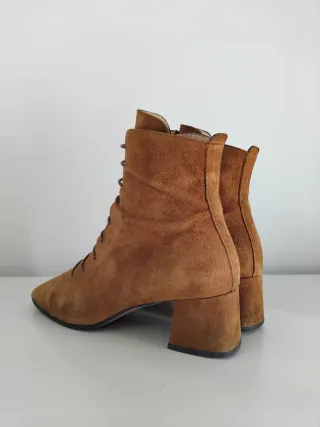 Stivaletti Bianca Di marrone con lacci