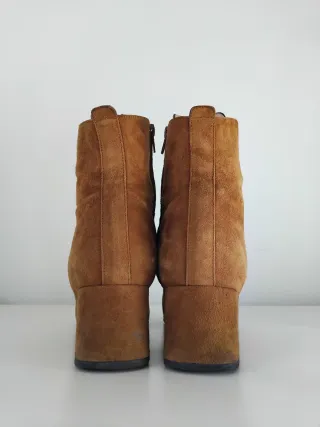 Stivaletti Bianca Di marrone con lacci