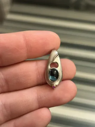 Colgante de plata 925 y oro 750 con piedras