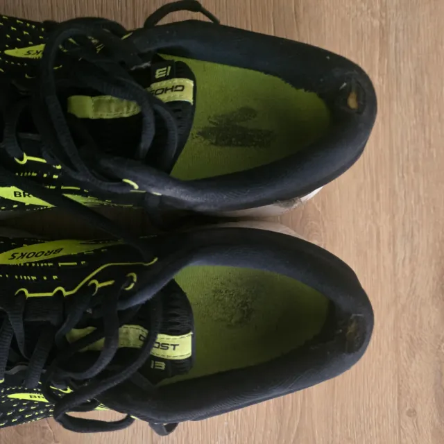 Zapatillas Brooks Negras y Verdes