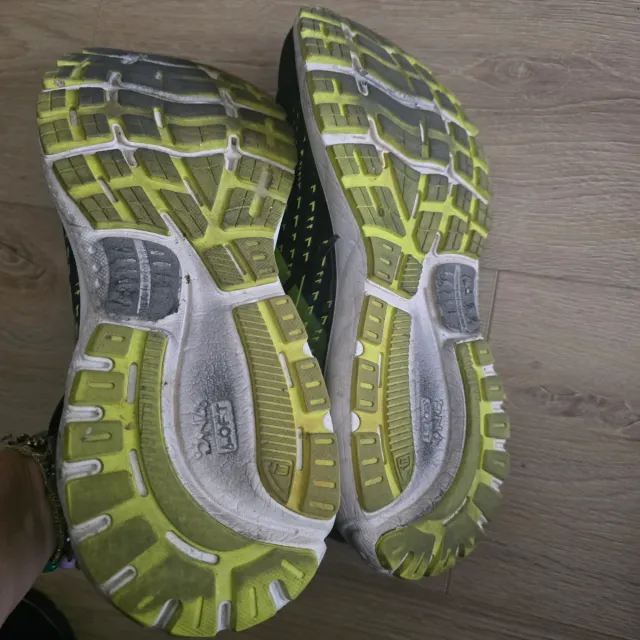 Zapatillas Brooks Negras y Verdes