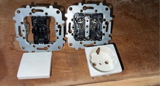 Mecanismos Niessen: Enchufes y Pulsadores