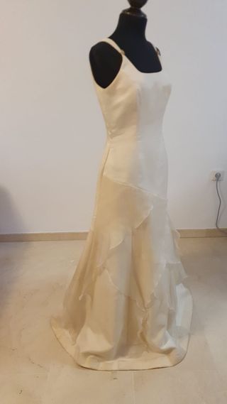 Traje de Novia Organza Marfil. Nuevo