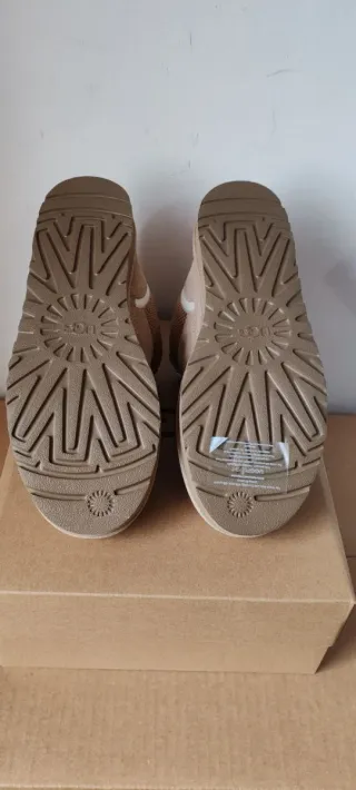 Ugg Lowmel Sand - 40 EU - Nuove