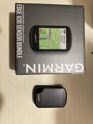 Garmin Edge 830 Sensor Bundle + banda pulsaciones.