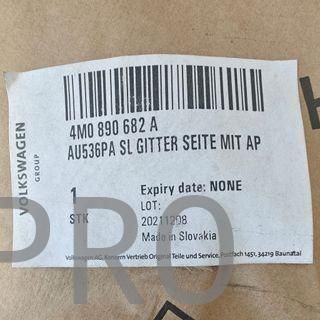 REJILLA PARACHOQUES DERECHA AUDI Q7 NUEVO