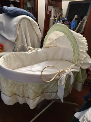 Moisés bebé mimbre con 2 fundas