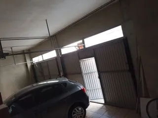 Puerta de garaje motorizada