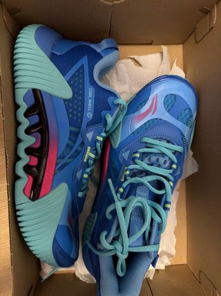 Zapatos Baloncesto Azul y Turquesa