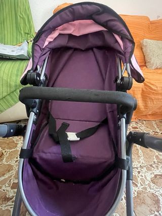 Cochecito de muñecas rosa y morado