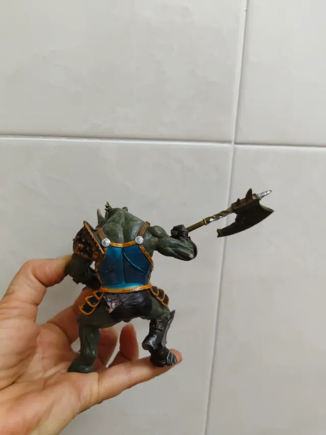 Figura Rinoceronte Mutante Papo