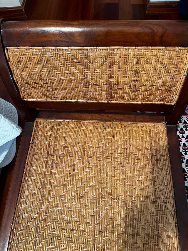 Banco Descalzadora Madera y Ratán