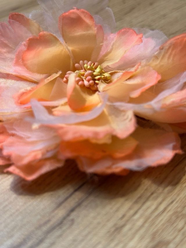 Spilla fiore salmone