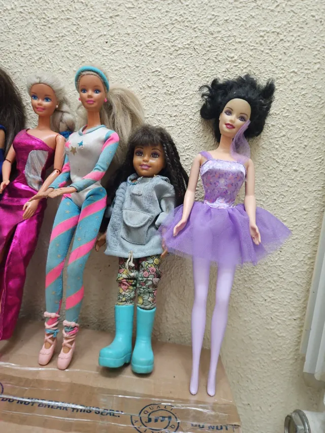 Barbie y Nancy Muñecas Lote
