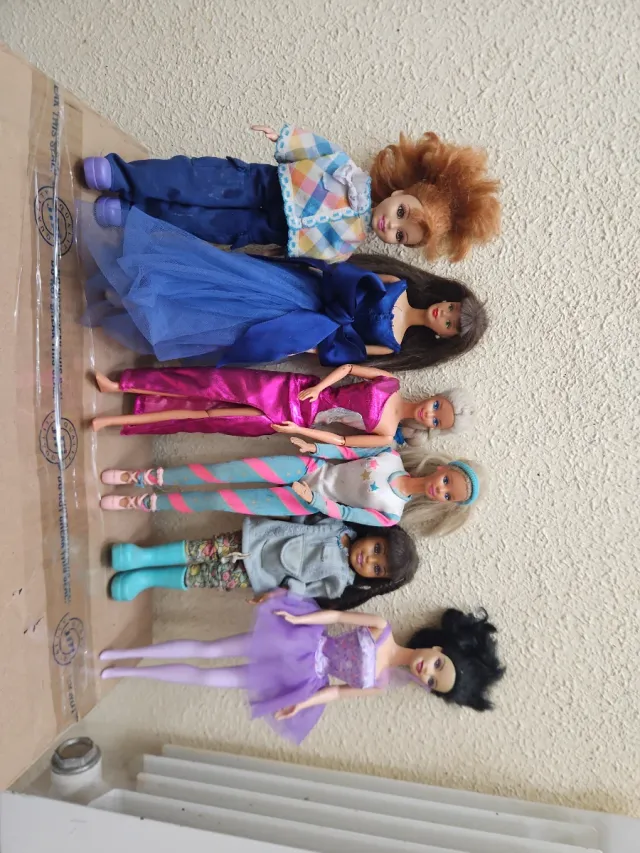 Barbie y Nancy Muñecas Lote