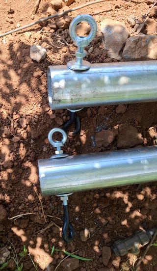 Postes para acometida eléctrica aérea