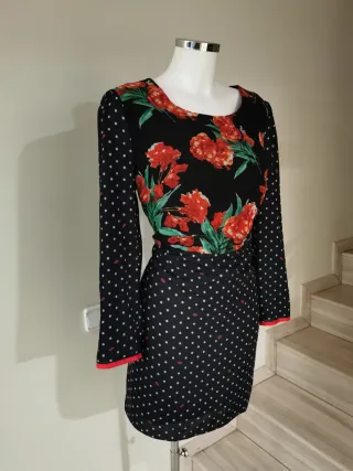 Vestido manga larga estampado floral y lunares T42